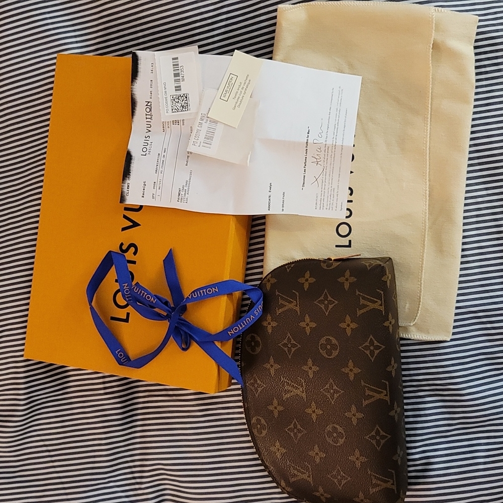 Louis Vuitton Monogram Cosmetic Pouch GM - Picture 1 of 11